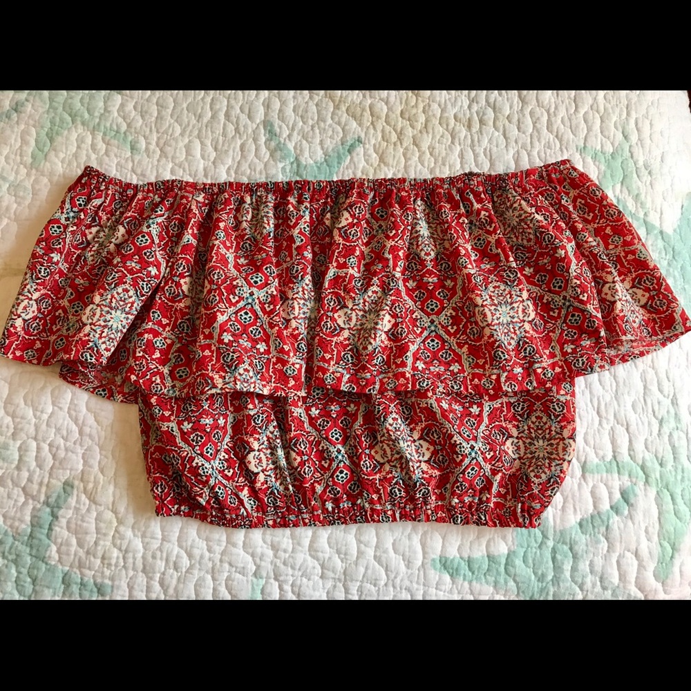 Hollister off the shoulder crop top